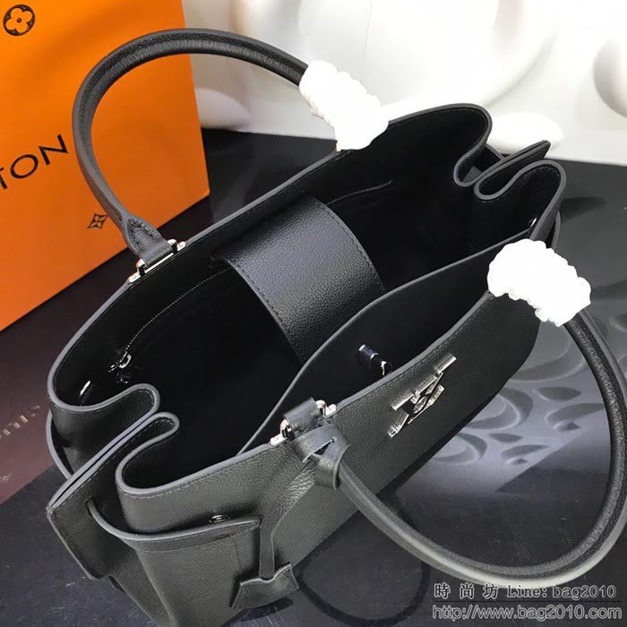 路易威登LV女包 頂級原單 M53730 黑色 LOCKME DAY手袋 粒面小牛皮 LV女手提包 可肩背斜跨  ydh2708